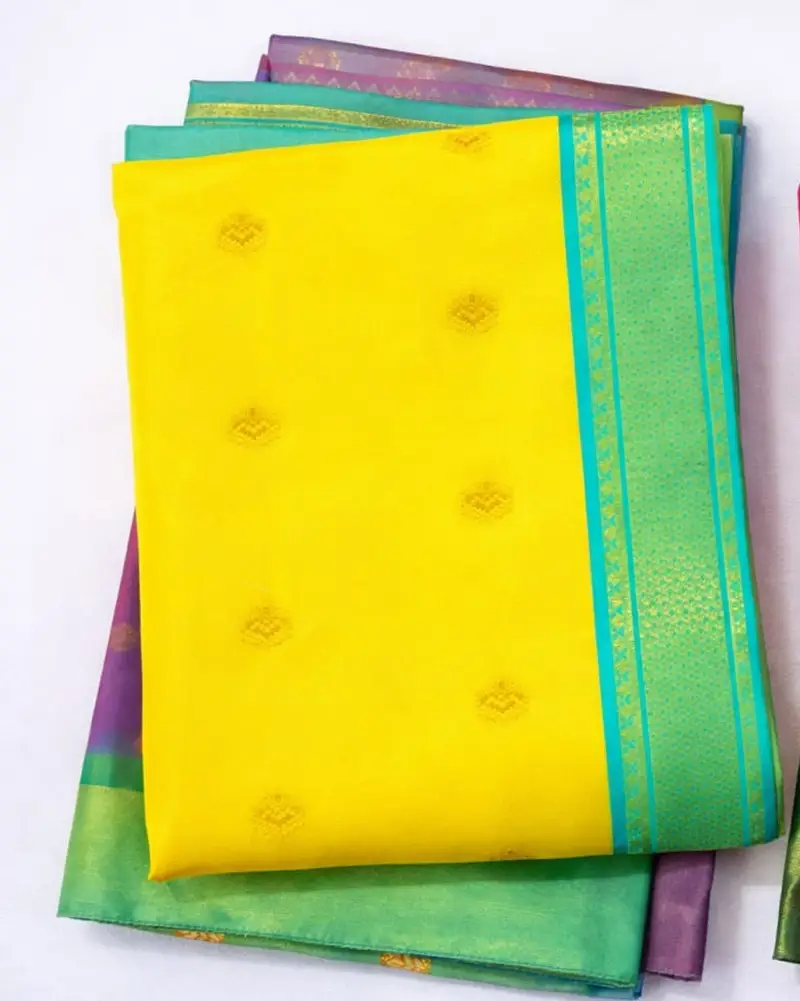 Traditional banarasi silk saree - Image 3 in Hyderabad